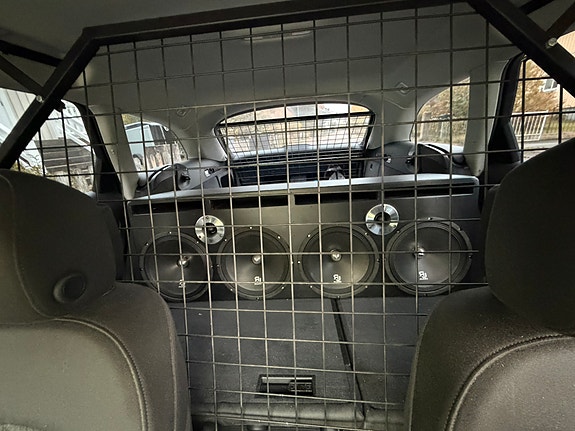 Audi A6 4 of 7