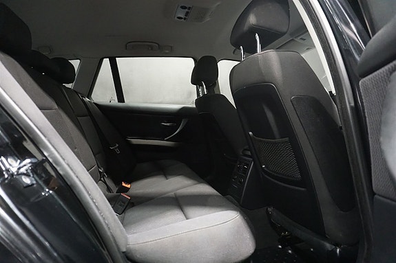 BMW 320 10 of 18