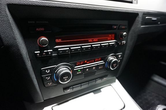 BMW 320 15 of 18