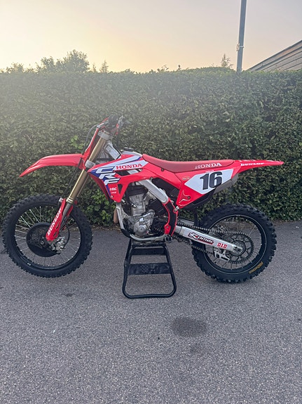 Honda Crf 250 2024 2 of 4