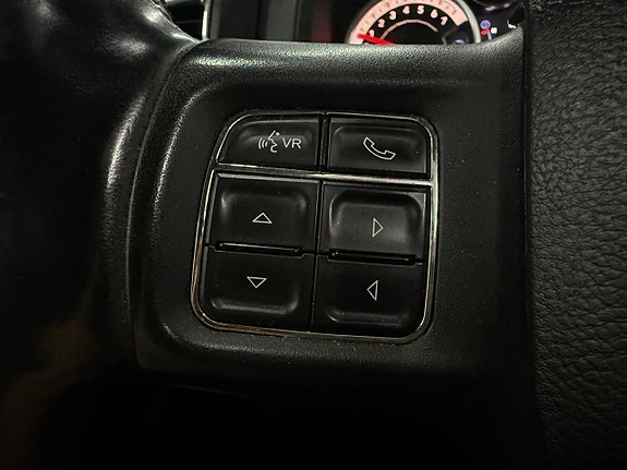 Dodge RAM 1500 23 of 30