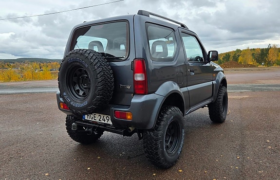 Suzuki Jimny 3 of 8