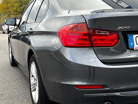 BMW 320d 19 of 22