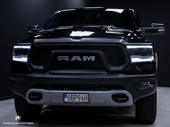 Dodge RAM 1500 2 of 30
