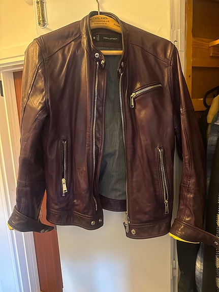 Product image 1 of 8