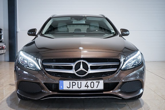Mercedes-Benz C250 d 3 of 30