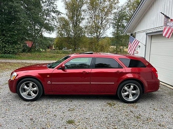 Dodge Magnum 14 of 30