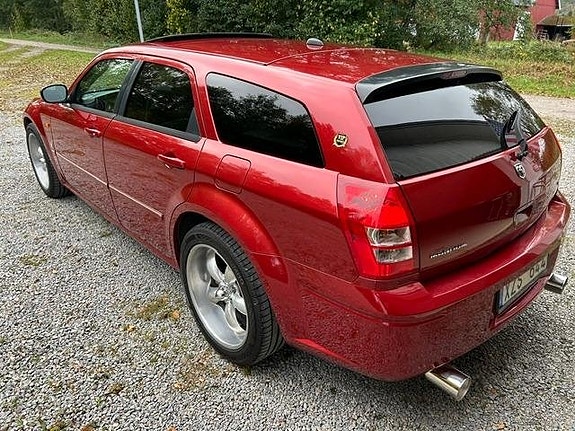 Dodge Magnum 2 of 30