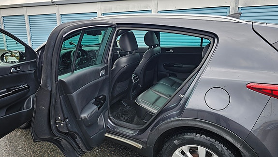 Kia Sportage 11 of 15