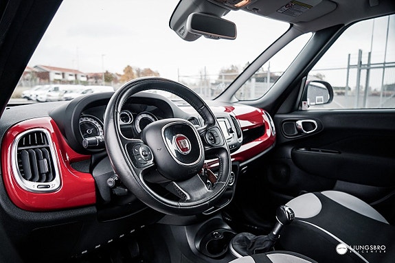 Fiat 500L 4 of 7