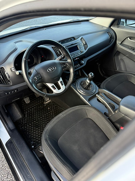 Kia Sportage 6 of 12