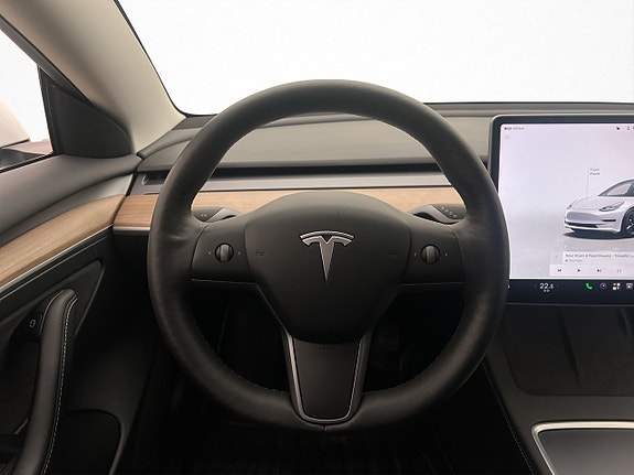 Tesla Model 3 15 of 30