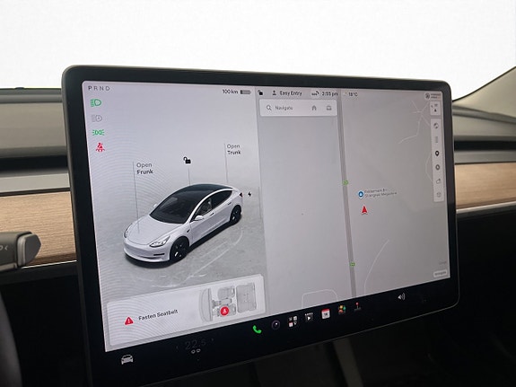 Tesla Model 3 26 of 30