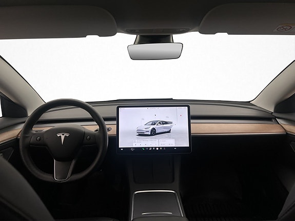 Tesla Model 3 14 of 30
