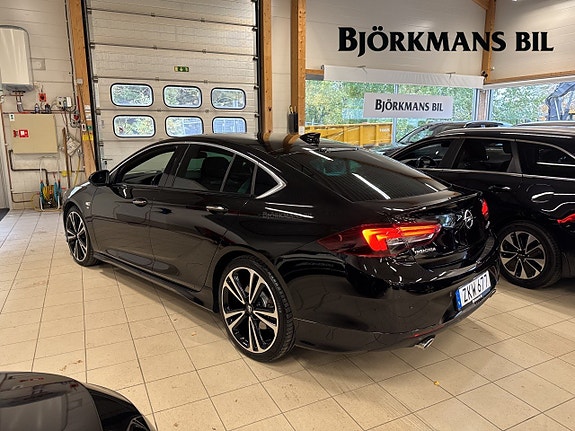 Opel Insignia 3 of 15
