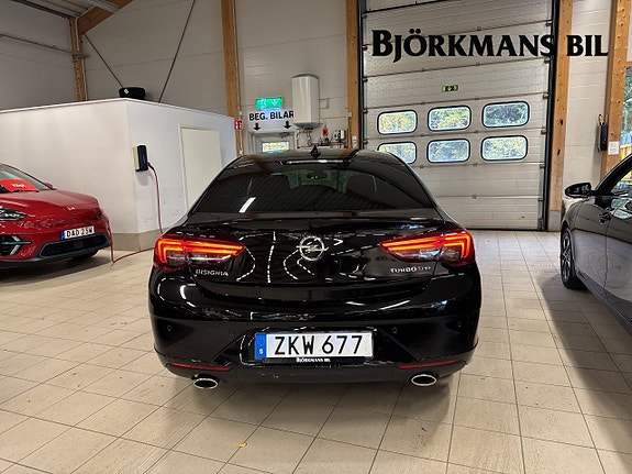 Opel Insignia 4 of 15
