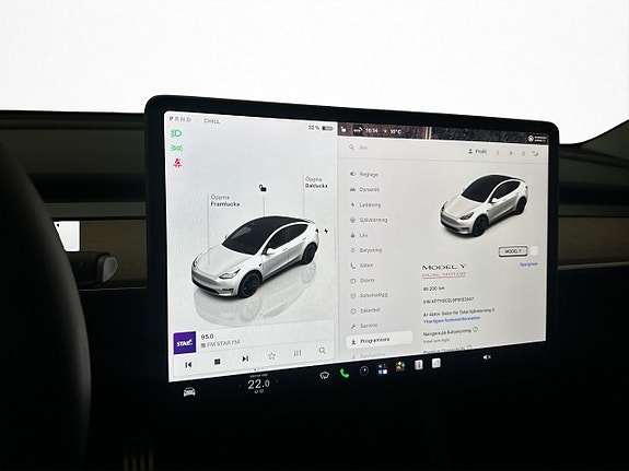 Tesla Model Y 16 of 23