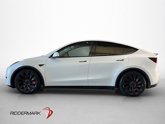 Tesla Model Y 5 of 23
