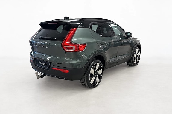 Volvo EX40 5 of 14