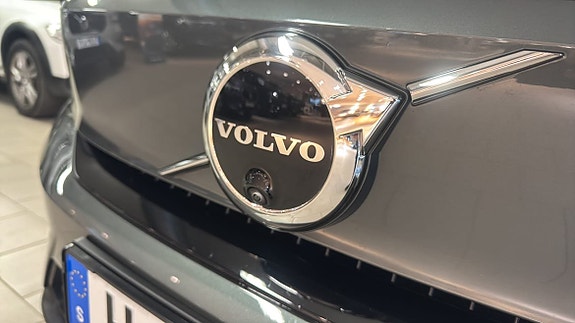 Volvo EX40 11 of 14