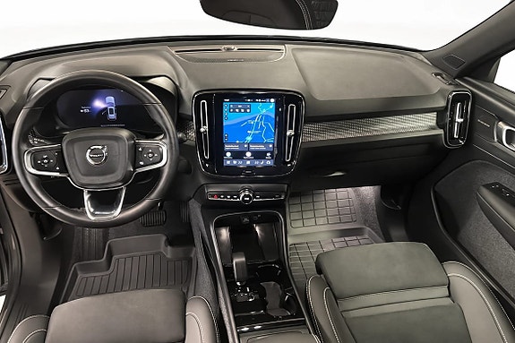 Volvo EX40 9 of 14