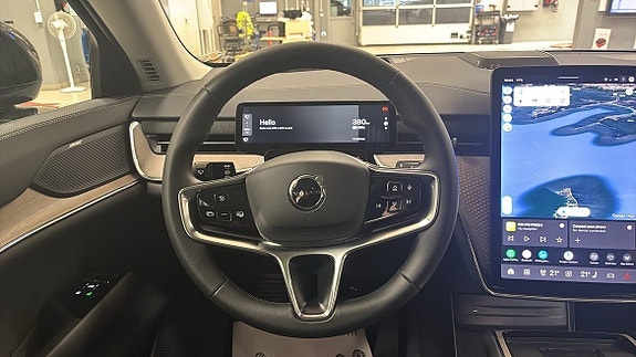 Volvo EX90 11 of 15