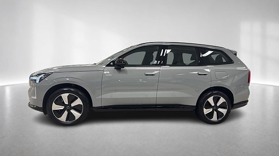 Volvo EX90 4 of 15