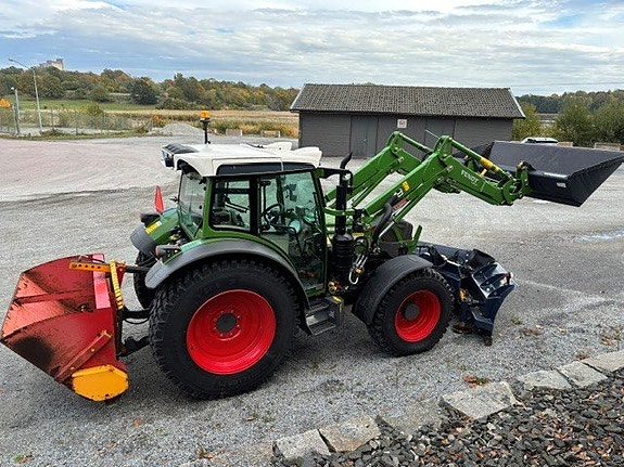 Fendt 211 Vario 3 of 8