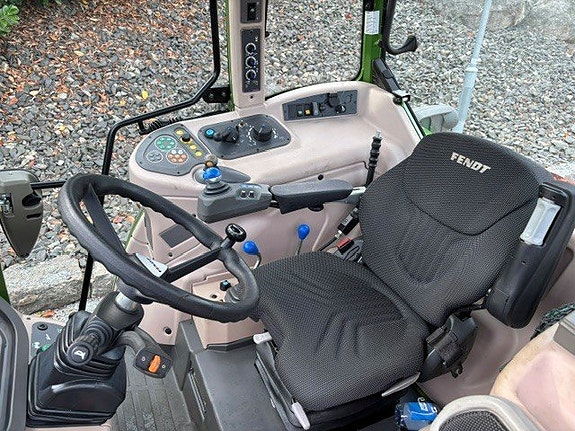 Fendt 211 Vario 8 of 8