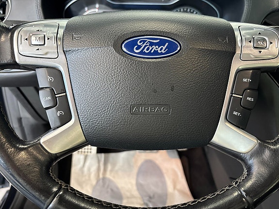 Ford Mondeo 13 of 22