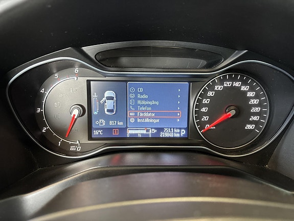 Ford Mondeo 17 of 22
