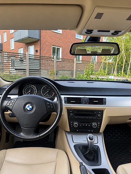 BMW 320d 5 of 5