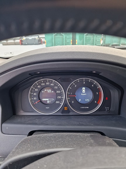 Volvo S80 4 of 5