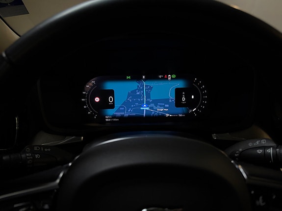 Volvo V60 Cross Country 13 of 19