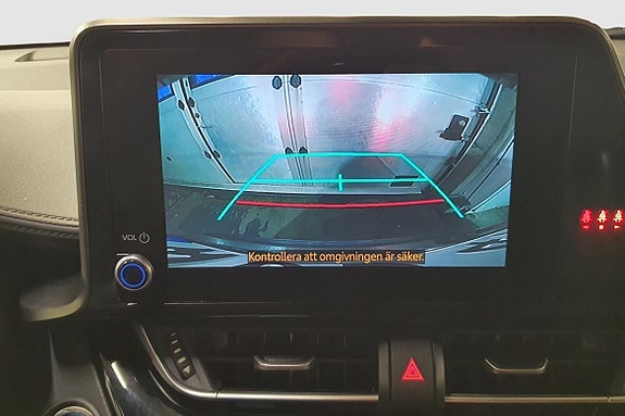 Toyota C-HR 24 of 25