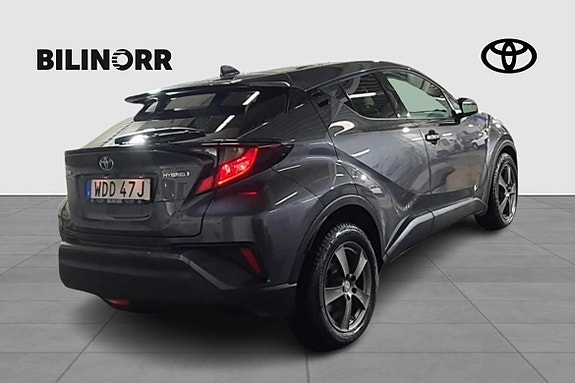 Toyota C-HR 6 of 25