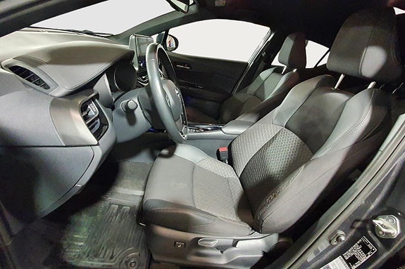 Toyota C-HR 20 of 25