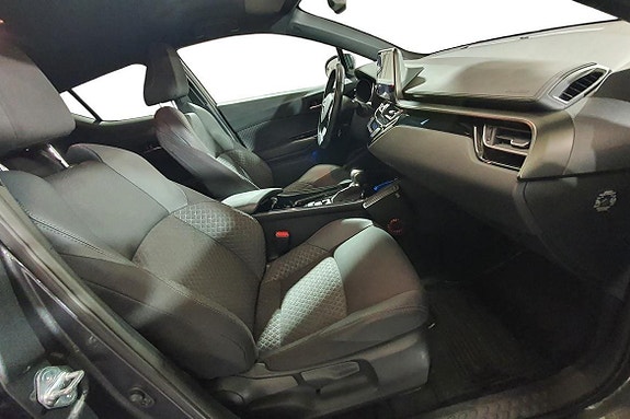 Toyota C-HR 17 of 25