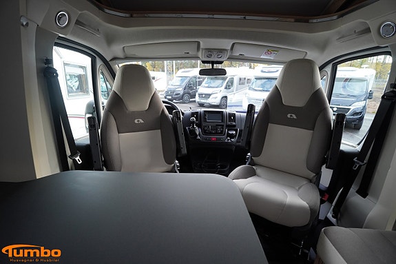 Adria Coral S 670SL, 2xAC, Solcell 3 of 21