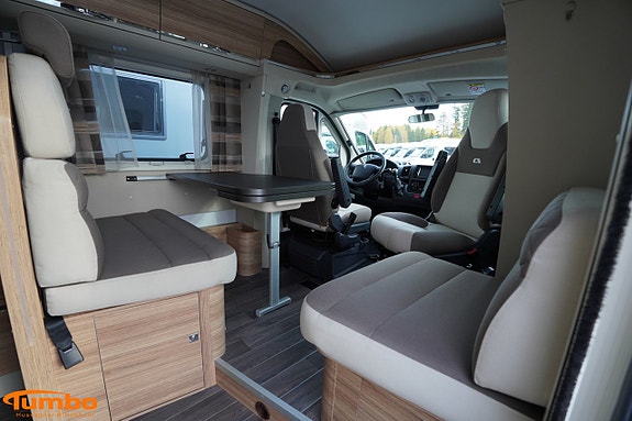 Adria Coral S 670SL, 2xAC, Solcell 2 of 21