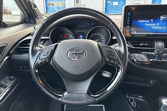 Toyota C-HR 14 of 20