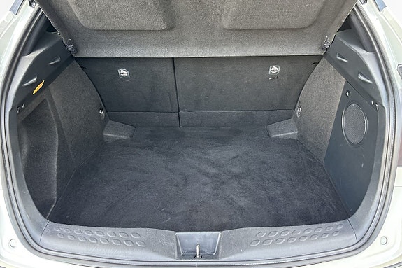 Toyota C-HR 11 of 20
