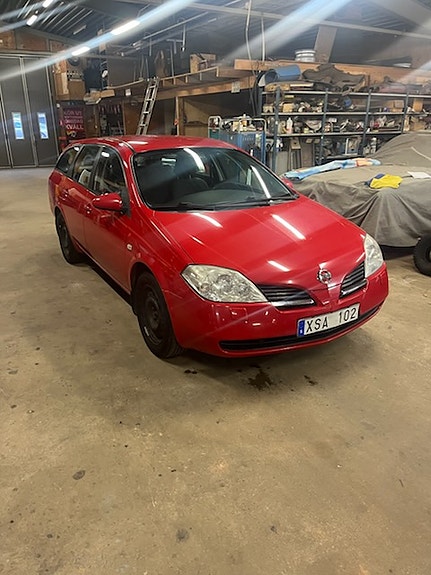 Nissan Primera 2 of 7