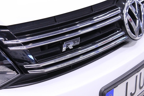 Volkswagen Tiguan 12 of 30
