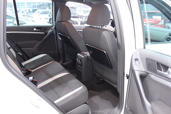 Volkswagen Tiguan 30 of 30