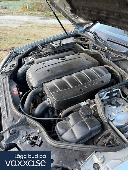 Mercedes-Benz E270 4 of 14