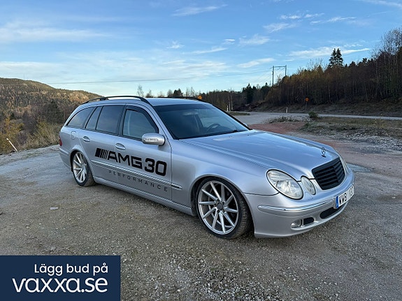 Mercedes-Benz E270 11 of 14