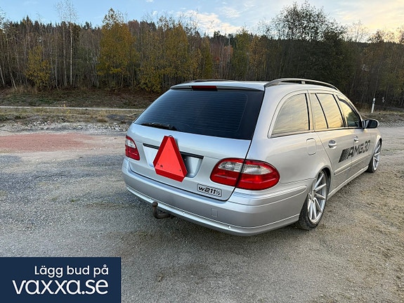 Mercedes-Benz E270 9 of 14