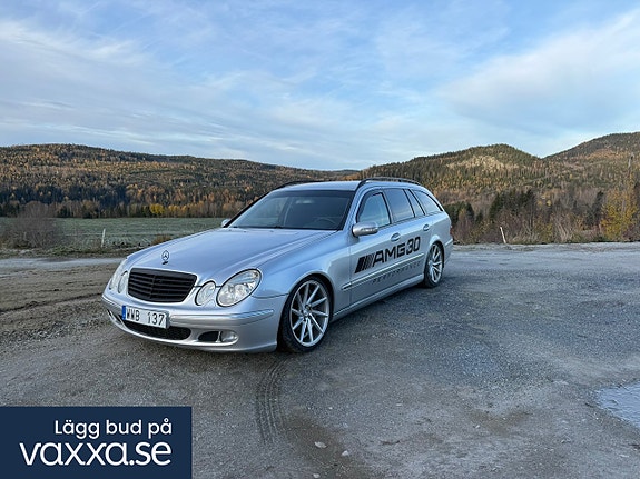 Mercedes-Benz E270 2 of 14