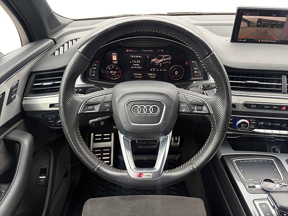 Audi Q7 11 of 19